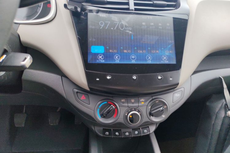 雪佛兰 2015款 赛欧3 1.5L 手动理想天窗版中控内饰16