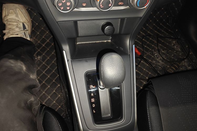 日产 轩逸 2024款 改款三 经典 1.6XE CVT舒适版中控内饰18