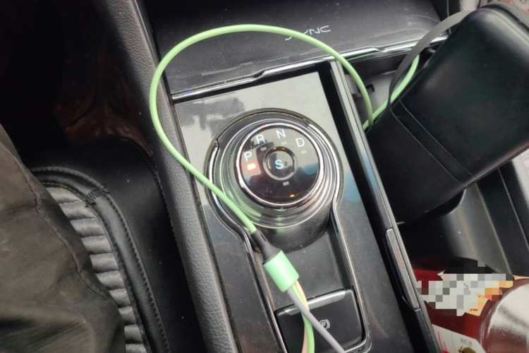 福特 金牛座 2015款 EcoBoost 245 豪华型中控内饰18