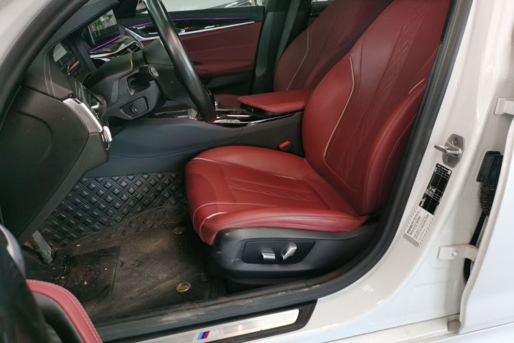 宝马5系 2022款 改款二 525Li M运动套装中控内饰19