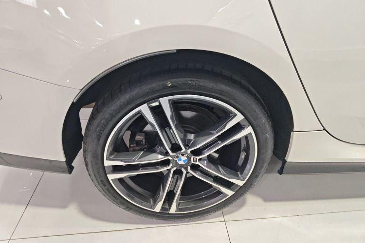 宝马2系(进口) 2021款 225i 四门轿跑车 M运动曜夜套装车身外观6008