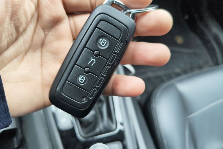 观致3 2018款 三厢 1.6L 自动领先型中控内饰11