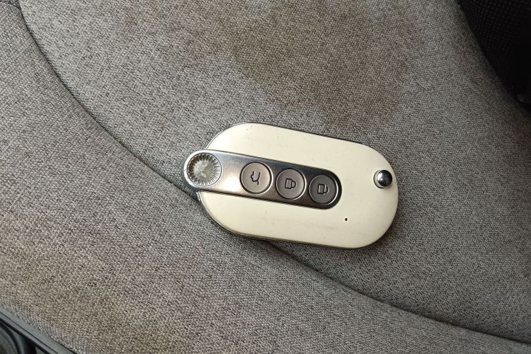 五菱汽车 宏光MINIEV 2022款 马卡龙臻享款 磷酸铁锂中控内饰7001