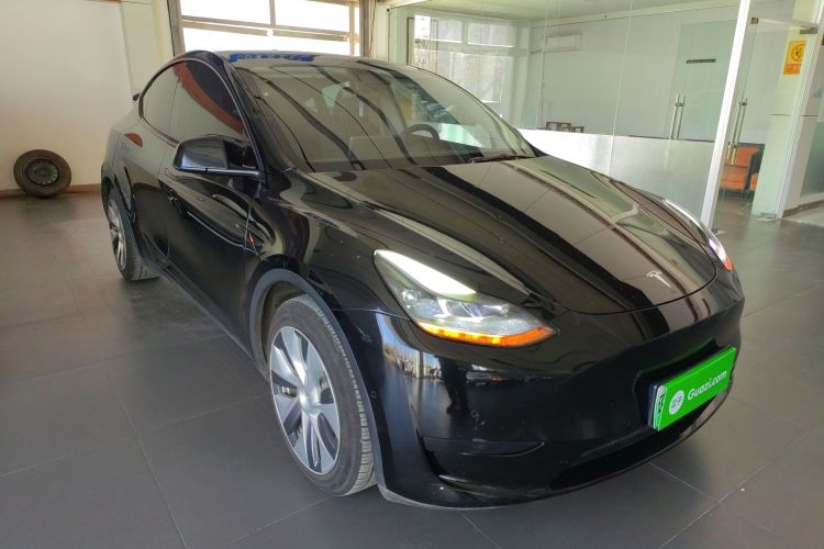 特斯拉 Model Y 2022款 改款 后轮驱动版车身外观3