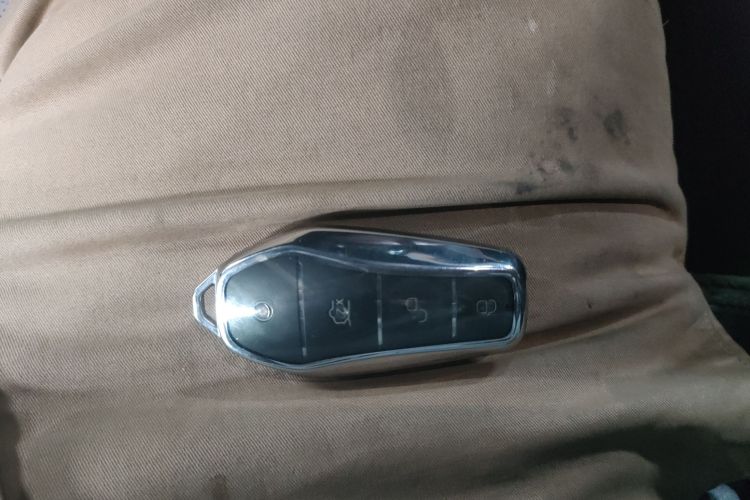 比亚迪 海豚 2024款 荣耀版 420km 时尚版中控内饰11