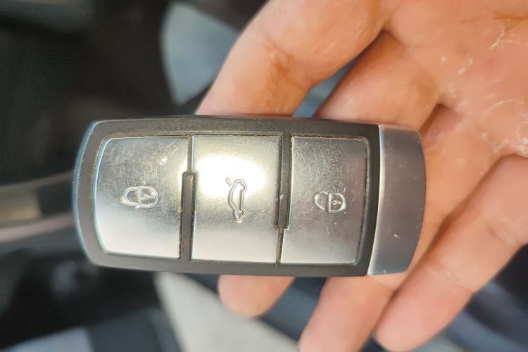 大众 迈腾 2013款 1.8TSI 领先型中控内饰7001