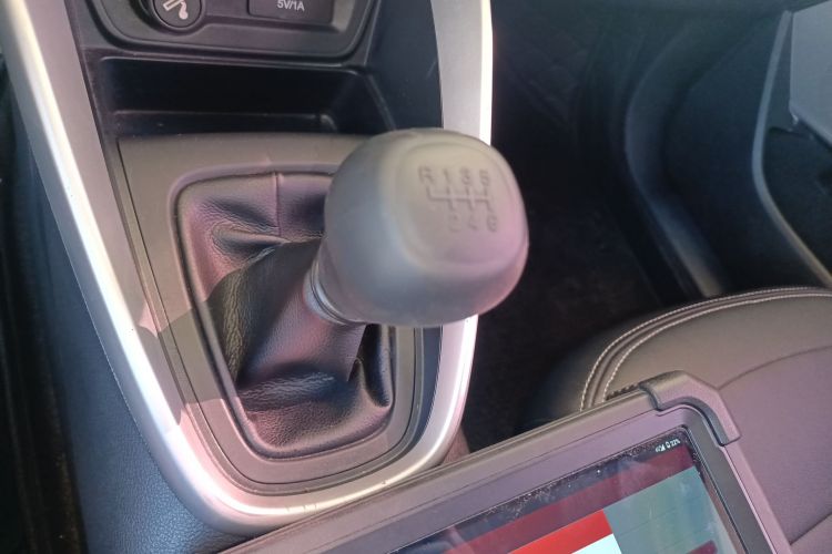 宝骏510 2017款 1.5L 手动舒适型中控内饰18