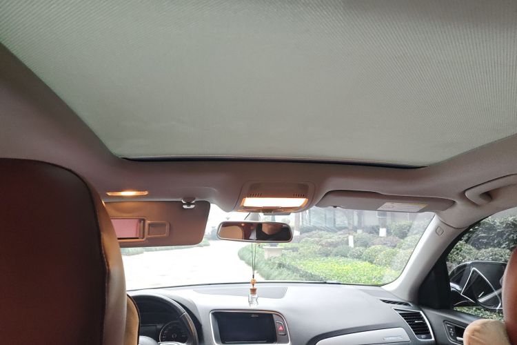 奥迪Q5 2017款 40 TFSI 进取型中控内饰22