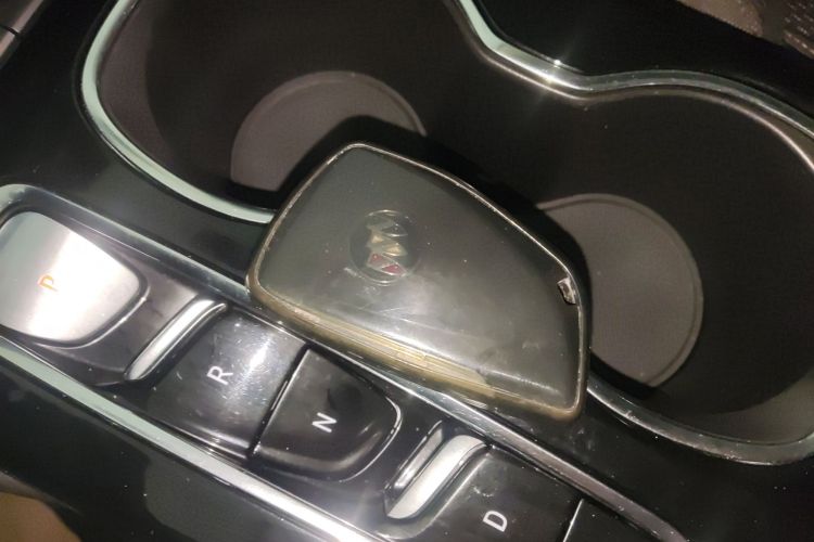 别克 2022款 改款 昂科威S 552T 两驱精英型中控内饰11