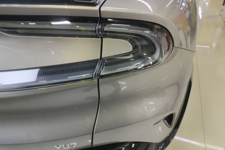 小米汽车 小米YU7 2025款 超长续航后驱版车身外观9