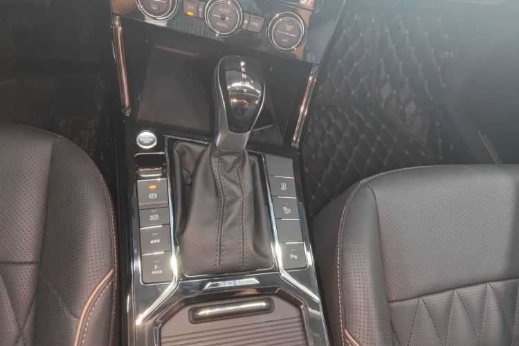 大众 帕萨特新能源 2019款 430PHEV 混动豪华版中控内饰18