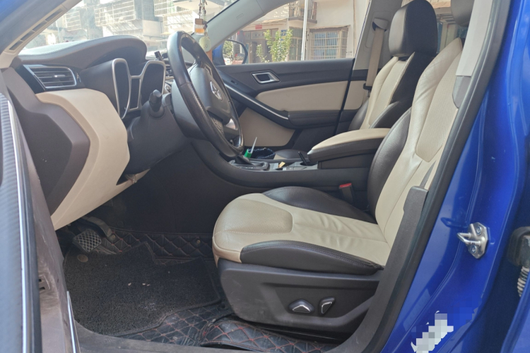 江铃 驭胜S330 2016款 1.5L GTDi 自动四驱旗舰版中控内饰19