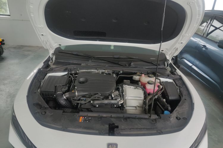 荣威D7 2023款 DMH 125km 超越版机舱底盘24