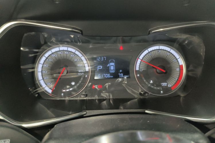 众泰T500 2018款 1.5T 自动豪华型中控内饰14