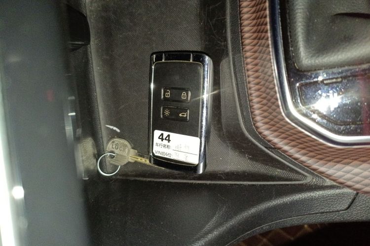 雷诺 科雷傲 2018款 2.0L 两驱120周年限量版中控内饰7001