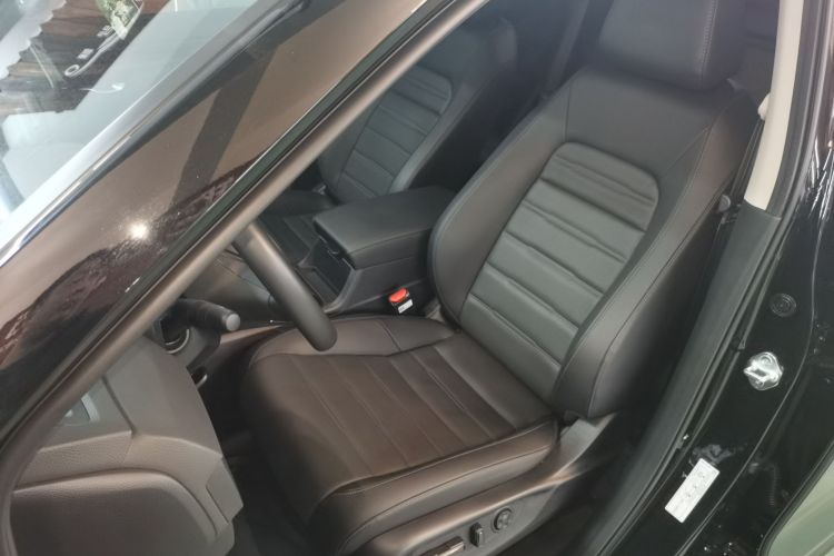本田CR-V 2024款 240TURBO 两驱锋尚版 5座中控内饰19