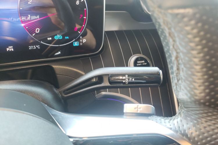 奔驰C级 2022款 改款 C 200 L 运动版局部细节18