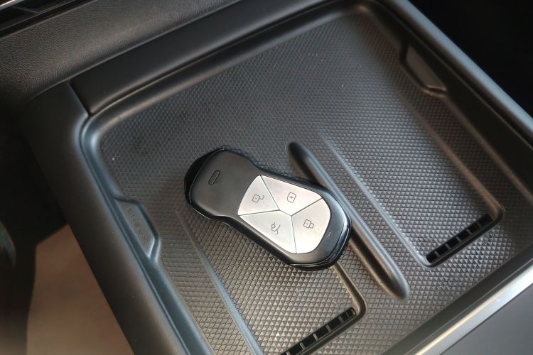 小鹏G6 2024款 580 长续航 Plus中控内饰7001