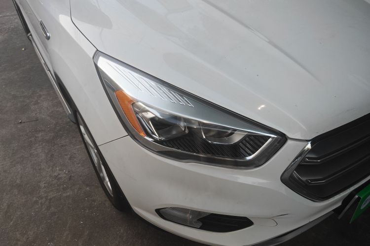 福特 翼虎 2017款 EcoBoost 180 两驱精翼型车身外观8