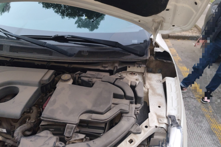 日产 逍客 2016款 2.0L CVT精英版局部细节9007