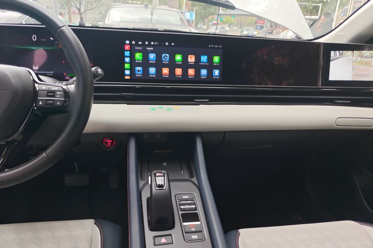 灵悉L 2024款 头号玩家版中控内饰16