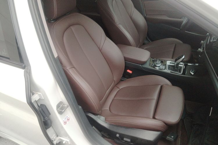 宝马1系 2022款 120i M运动曜夜版局部细节41