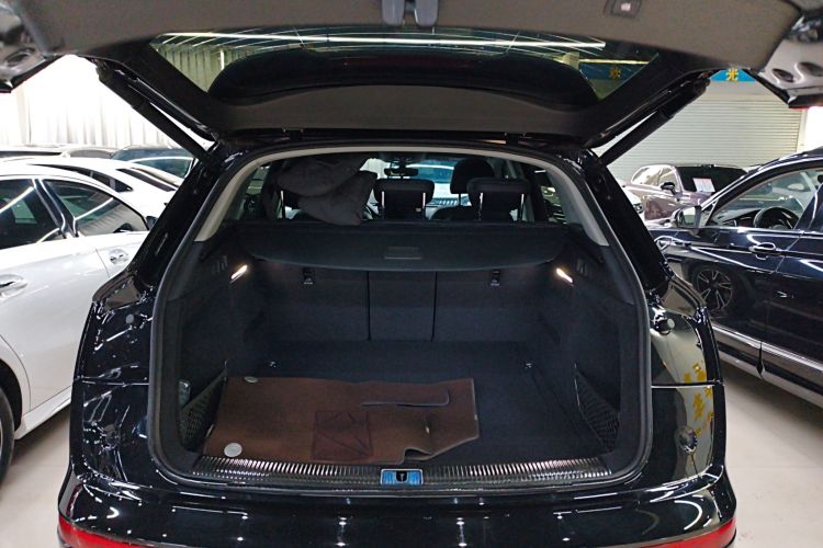 奥迪Q5L 2025款 40 TFSI 时尚动感型局部细节23