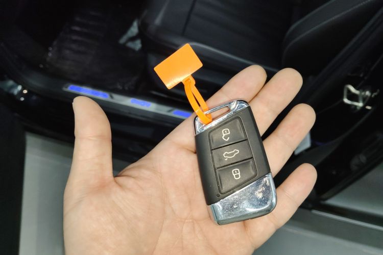 大众 帕萨特新能源 2022款 430PHEV 混动精英版中控内饰11