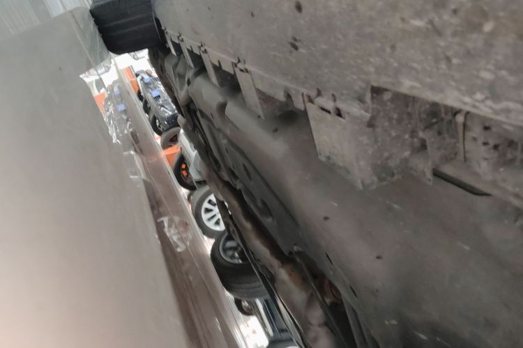 奔驰GLE 2015款 GLE 400 4MATIC局部细节9001