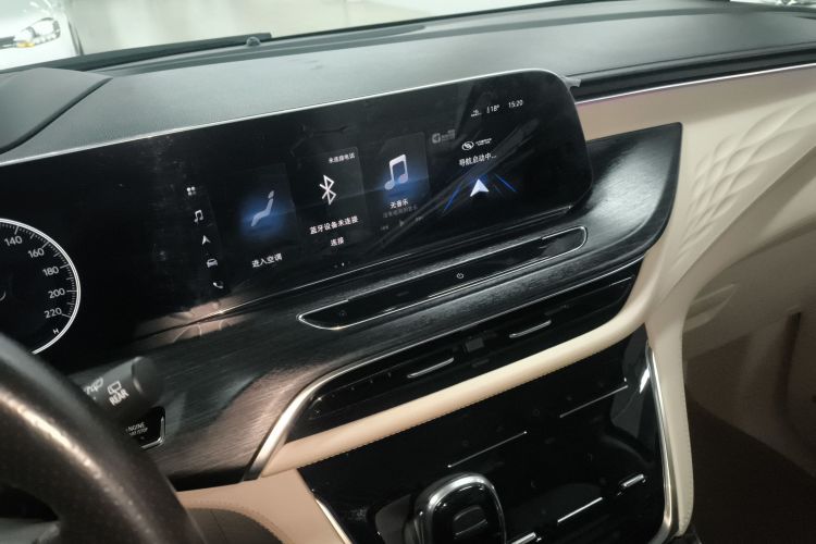 别克GL8 2020款 Avenir艾维亚 六座贤礼版中控内饰16