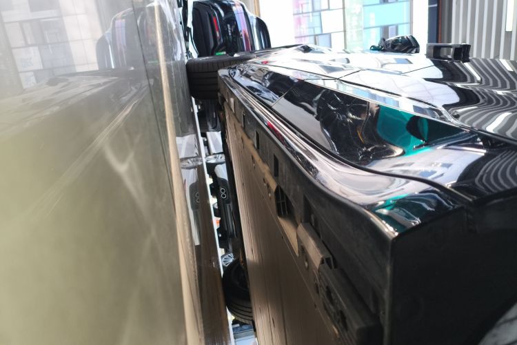 极氪001 2023款 WE版 100kWh局部细节9002