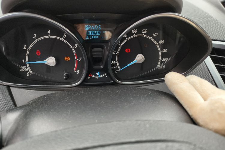 福特 嘉年华 2013款 两厢 1.5L 自动时尚型中控内饰14