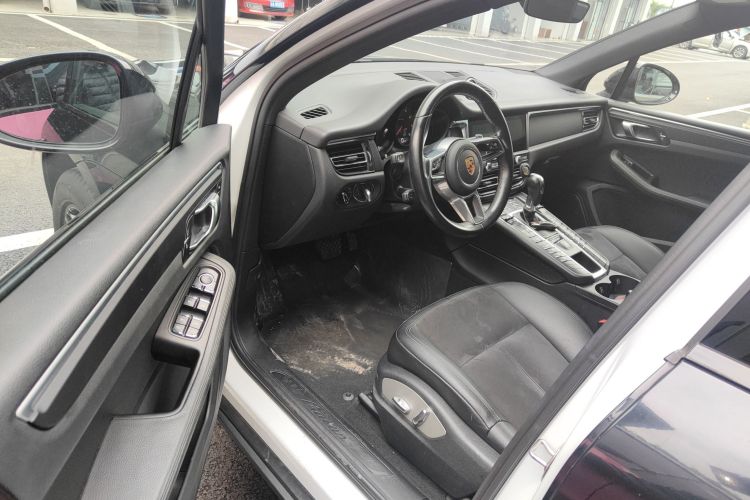保时捷 2020款 Macan 2.0T中控内饰20