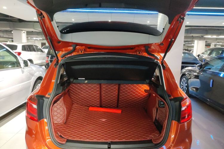 宝马2系旅行车 2016款 218i 时尚型局部细节23