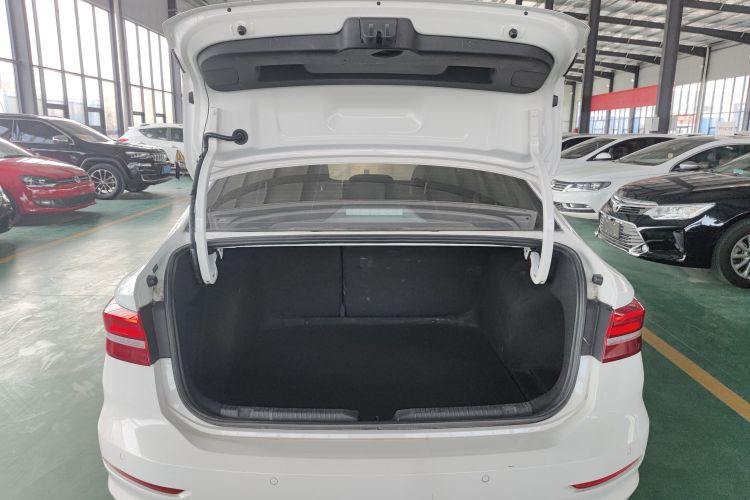 大众 朗逸 2018款 1.5L 自动舒适版 国V机舱底盘23