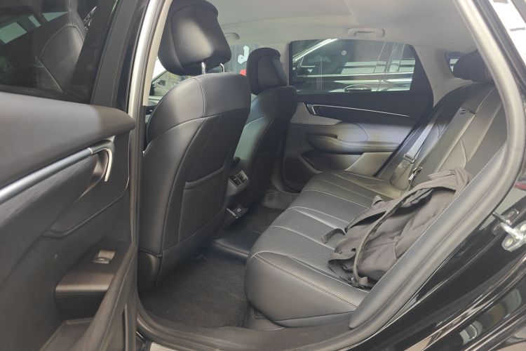 别克 君越 2024款 28T 越尊版中控内饰21