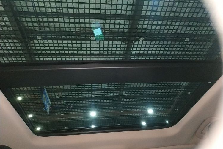 福特 探险者 2020款 EcoBoost 285 四驱风尚版 6座中控内饰22