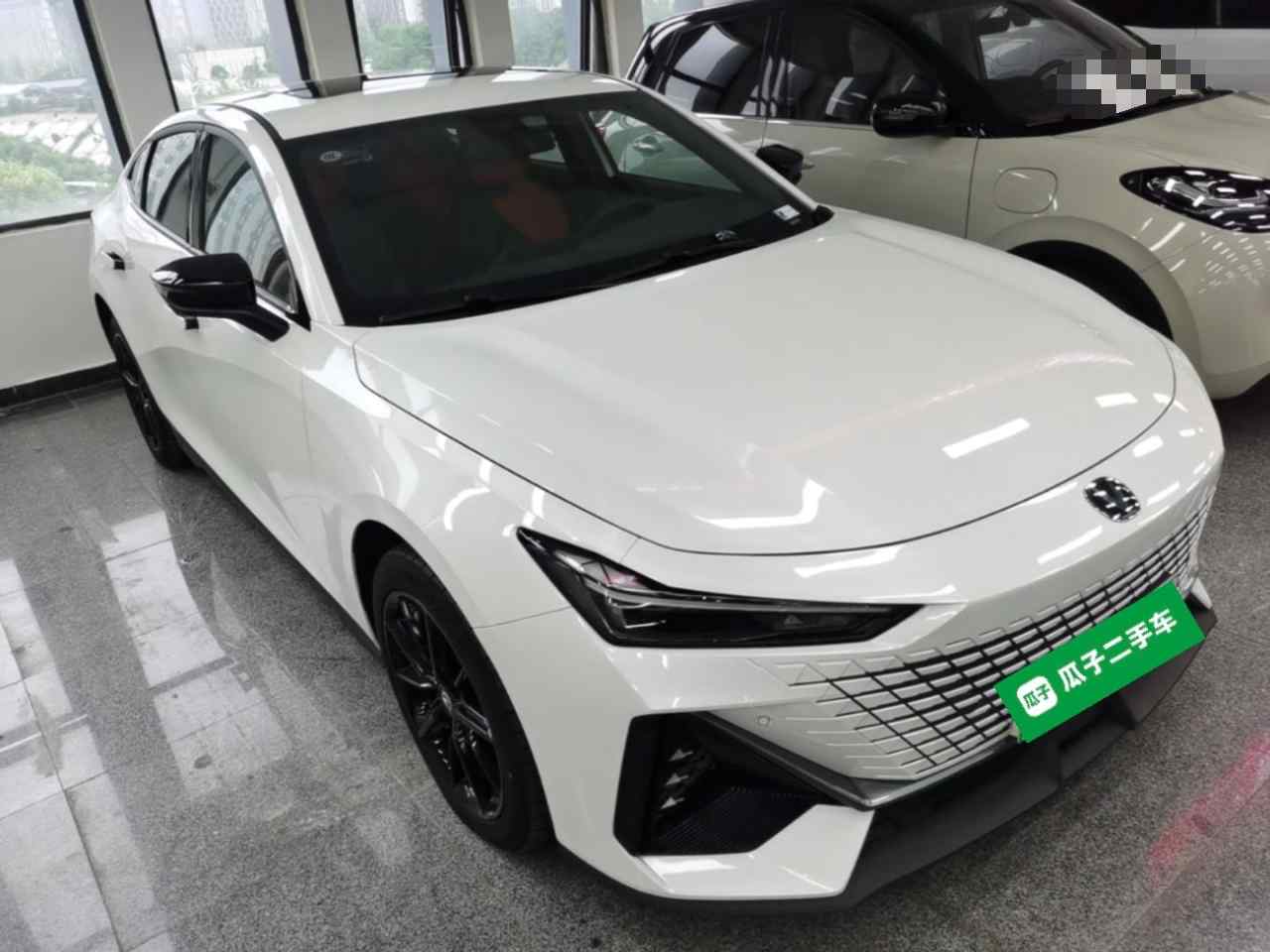 长安UNI-V 智电iDD 2023款  智电iDD 1.5T 113km智趣型(5)