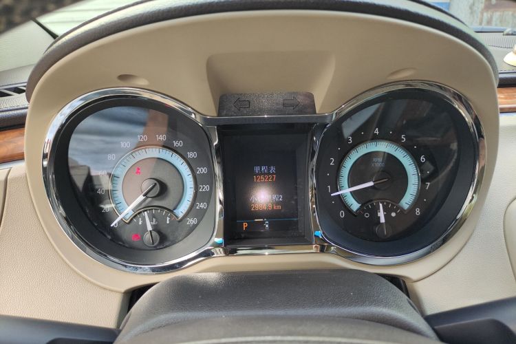别克 君越 2009款 2.4L豪雅版中控内饰14