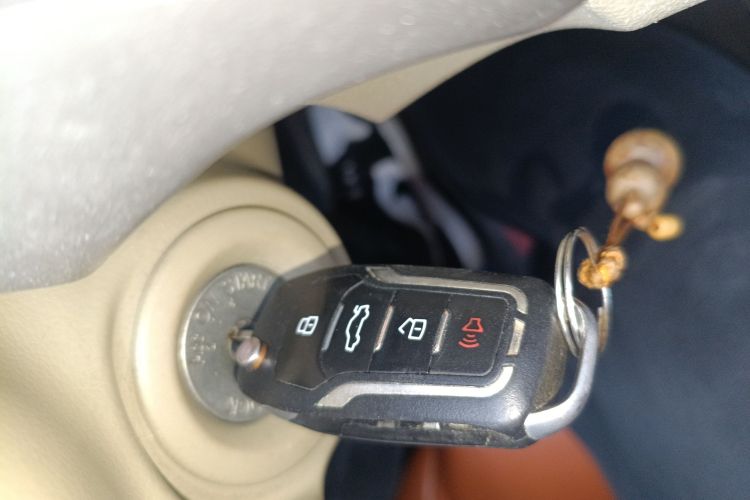 日产 轩逸 2018款 经典 1.6XE CVT舒适版中控内饰11