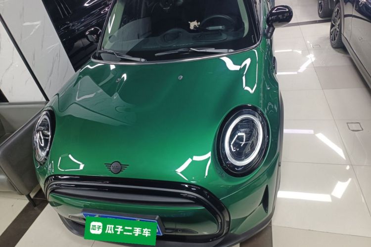 MINI 2023款 1.5T COOPER 艺术家 五门版车身外观2