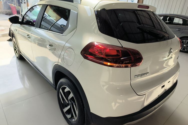 雪铁龙C3-XR 2015款 1.6L 自动先锋型车身外观4