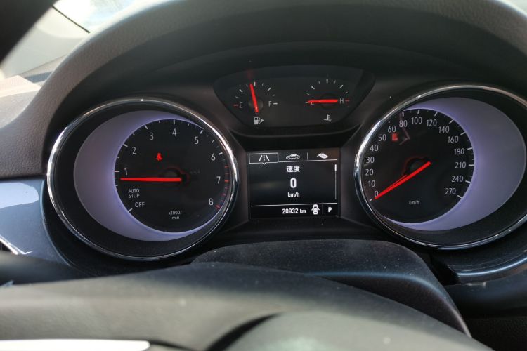 别克 威朗 2018款 两厢 15S 自动领先型中控内饰14