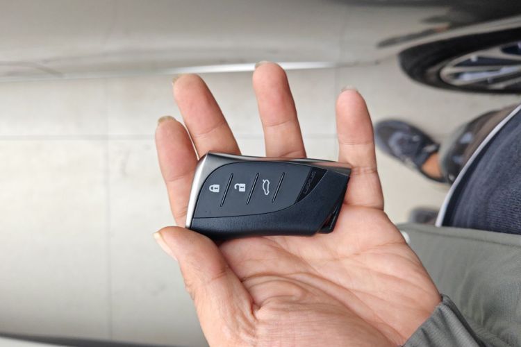 雷克萨斯ES 2021款 260 卓越版中控内饰7001