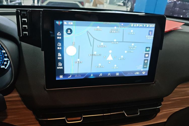 红旗E-QM5 2024款 500km 出行版中控内饰16