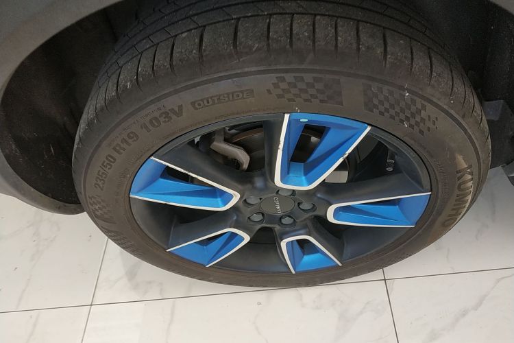 领克01 2019款 2.0T 两驱耀Pro版 国VI车身外观6008