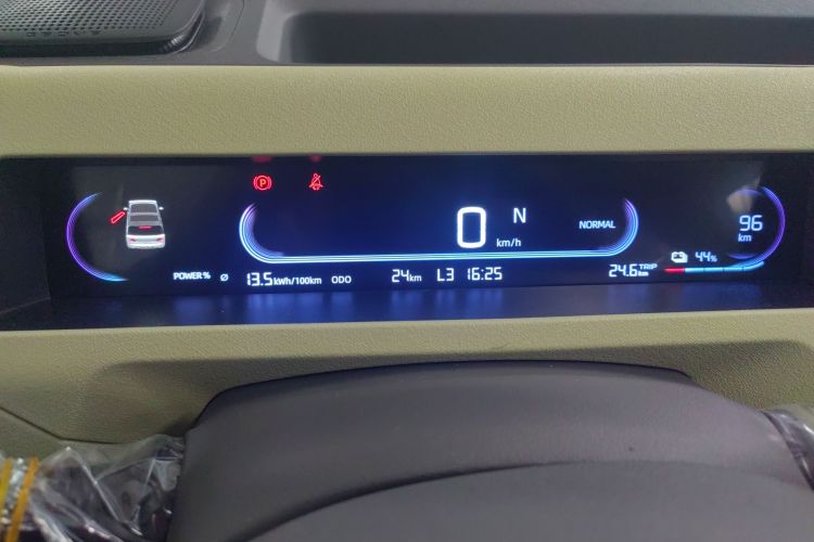 吉利银河 2024款 熊猫mini 200km 耐力熊中控内饰14