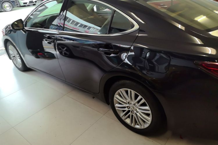 雷克萨斯ES 2016款 200 Midnight特别限量版车身外观6003