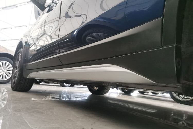 宝马X1 2018款 xDrive20Li 尊享型局部细节9002