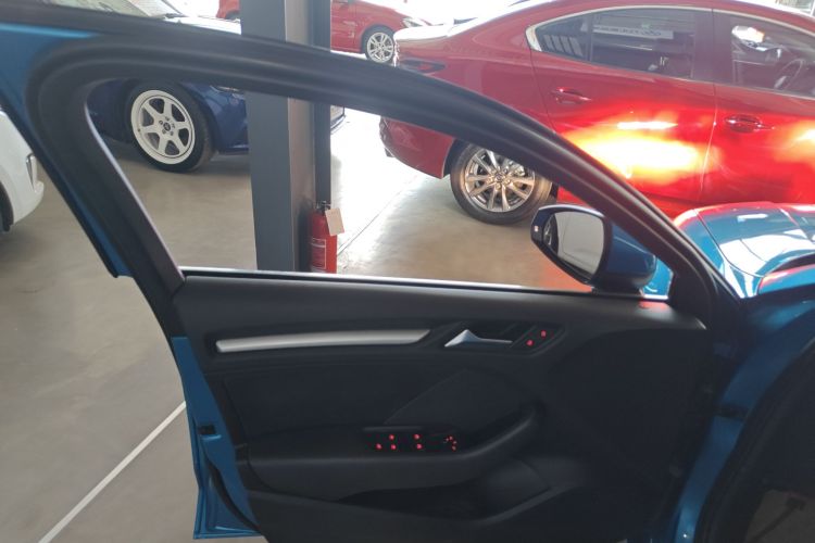 奥迪A3 2016款 Limousine 35 TFSI 进取型中控内饰7004